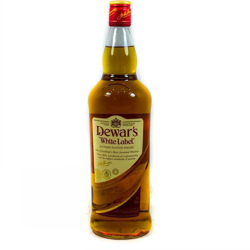 Виски дюарс лейбл. Dewars White Label. Dewar's White Label. White Heather виски. Dewars белый.